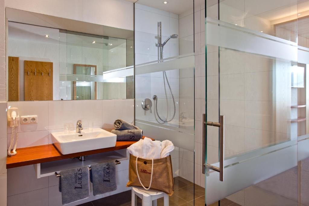 Hotel Lukas Фис Стая снимка