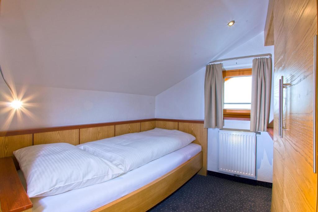 Hotel Lukas Фис Стая снимка