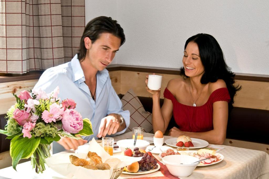 Hotel Lukas Фис Екстериор снимка